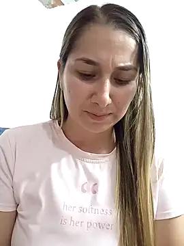 Iris love18 online show from 11-02-25, 08:55