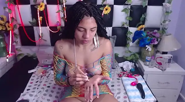 arianaa tompsoon online show from 12-21-24, 02:52