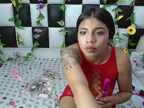 arianaa tompsoon online show from 02-04-25, 05:53