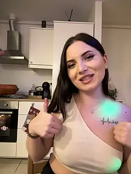 AvaGianna online show from 12-28-24, 03:37