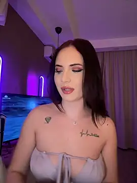 AvaGianna online show from 02-04-25, 05:45