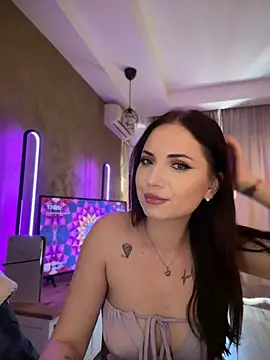 AvaGianna online show from 03-21-25, 05:54