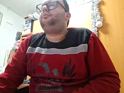 Snapshot of Javier_bear chatting on 01-19-25, 10:28 Javier bear online show from 01-19-25, 10:28