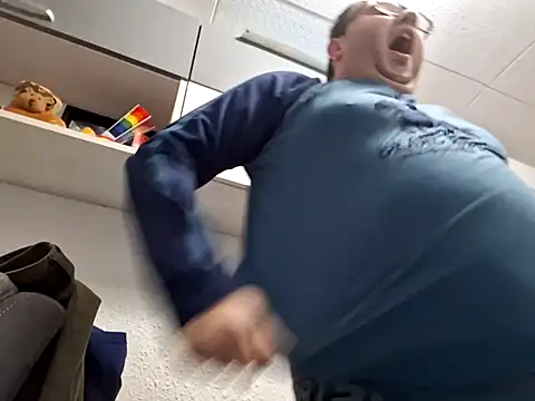 Snapshot of Javier_bear chatting on 01-24-25, 03:13 Javier bear online show from 01-24-25, 03:13