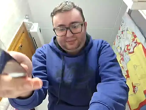 Snapshot of Javier_bear chatting on 02-11-25, 02:35 Javier bear online show from 02-11-25, 02:35