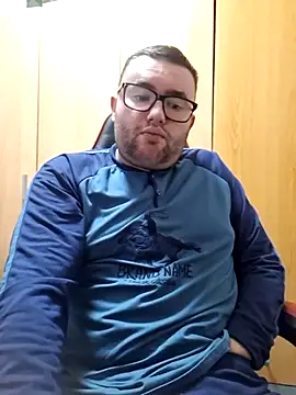 Snapshot of Javier_bear chatting on 03-07-25, 10:43 Javier bear online show from 03-07-25, 10:43