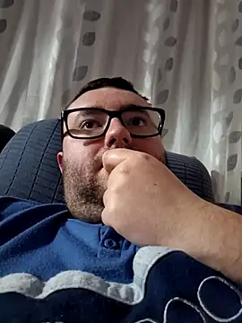 Snapshot of Javier_bear chatting on 03-13-25, 10:32 Javier bear online show from 03-13-25, 10:32