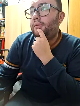 Snapshot of Javier_bear chatting on 03-14-25, 11:11 Javier bear online show from 03-14-25, 11:11