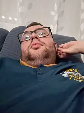 Snapshot of Javier_bear chatting on 03-15-25, 09:49 Javier bear online show from 03-15-25, 09:49