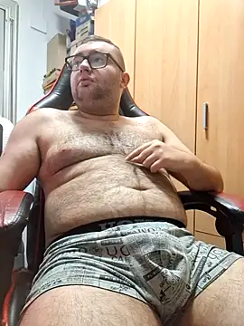 Snapshot of Javier_bear chatting on 09-26-25, 10:30 Javier bear online show from 09-26-25, 10:30