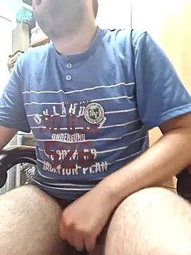 Snapshot of Javier_bear chatting on 10-19-25, 09:32 Javier bear online show from 10-19-25, 09:32