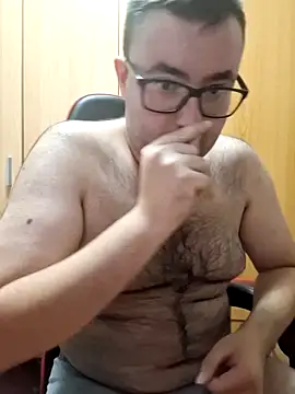 Snapshot of Javier_bear chatting on 10-20-25, 01:33 Javier bear online show from 10-20-25, 01:33