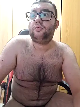 Snapshot of Javier_bear chatting on 10-30-25, 11:16 Javier bear online show from 10-30-25, 11:16