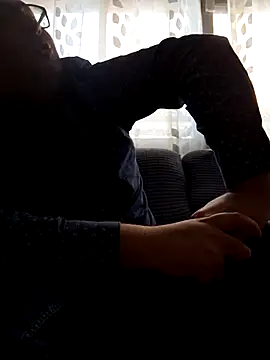 Snapshot of Javier_bear chatting on 11-11-25, 02:17 Javier bear online show from 11-11-25, 02:17