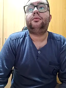 Snapshot of Javier_bear chatting on 11-15-25, 10:48 Javier bear online show from 11-15-25, 10:48