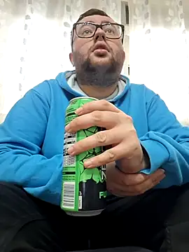 Snapshot of Javier_bear chatting on 11-20-25, 03:01 Javier bear online show from 11-20-25, 03:01