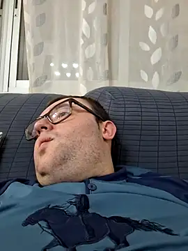 Snapshot of Javier_bear chatting on 12-14-25, 09:41 Javier bear online show from 12-14-25, 09:41