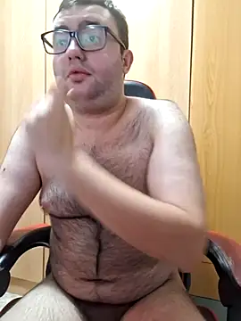 Snapshot of Javier_bear chatting on 05-31-26, 09:16 Javier bear online show from 05-31-26, 09:16