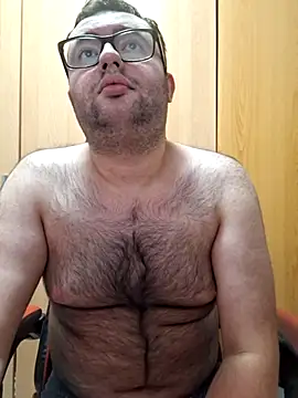 Snapshot of Javier_bear chatting on 06-03-26, 09:09 Javier bear online show from 06-03-26, 09:09