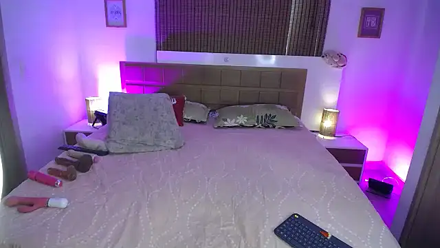 ShanonLe online show from 12-09-24, 06:57