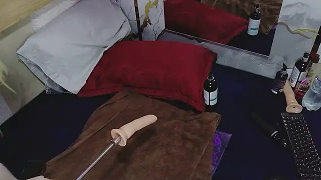 Elif blond online show from 04-18-26, 11:27