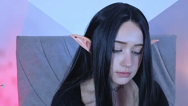 Snapshot of mailin18 chatting on 11-12-25, 01:06 mailin18 online show from 11-12-25, 01:06