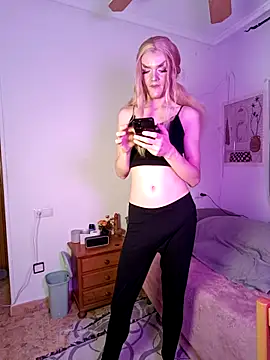 Snapshot of LillyAmore chatting on 02-09-25, 06:47 LillyAmore online show from 02-09-25, 06:47