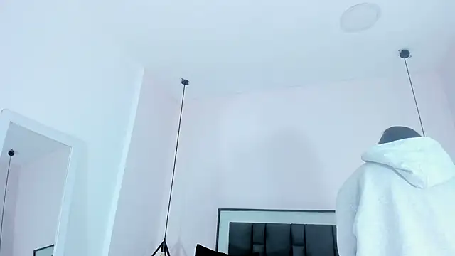 victoria cooper3 online show from 11-19-25, 11:32