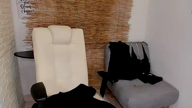  oliviawilde 1 online show from 02-03-25, 04:46