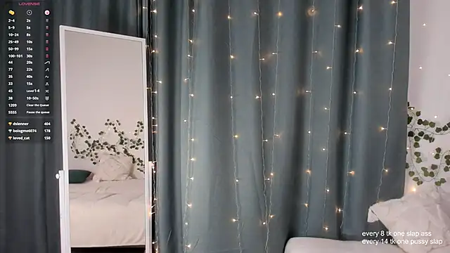 MaryLepson online show from 01-10-25, 01:52