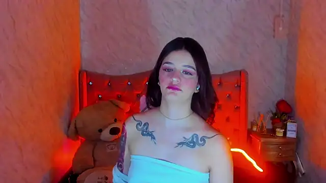 LiaHarryis online show from 01-20-25, 05:06