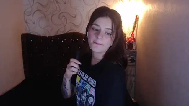 LiaHarryis online show from 03-15-25, 04:10