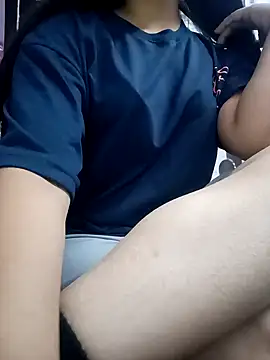 Snapshot of Harpreet_49 chatting on 12-11-24, 06:14 Harpreet 49 online show from 12-11-24, 06:14