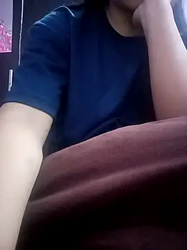 Snapshot of Harpreet_49 chatting on 12-28-24, 06:17 Harpreet 49 online show from 12-28-24, 06:17