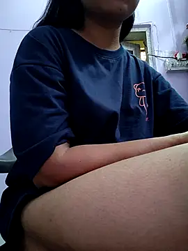 Snapshot of Harpreet_49 chatting on 09-23-25, 05:43 Harpreet 49 online show from 09-23-25, 05:43