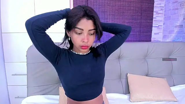 Snapshot of cinnamon_kyla chatting on 03-03-25, 05:29 cinnamon kyla online show from 03-03-25, 05:29