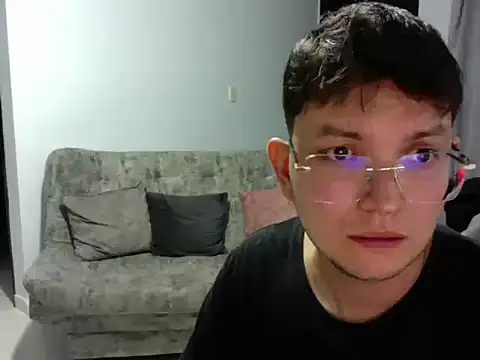 unoxestres online show from 12-21-25, 03:24