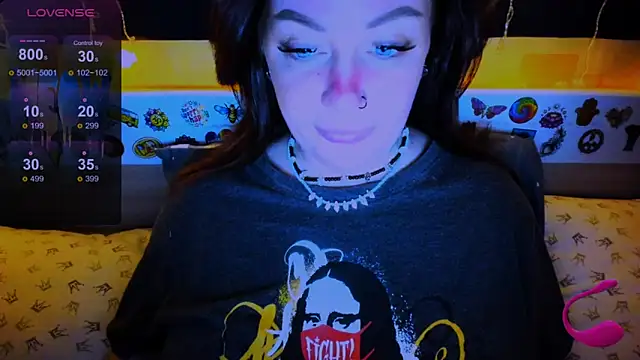 EllieOz online show from 03-04-25, 06:07