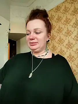 EllieOz online show from 03-19-25, 01:40