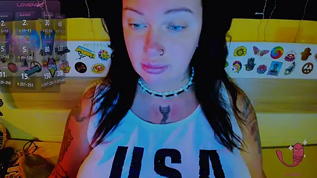 EllieOz online show from 09-18-25, 04:42