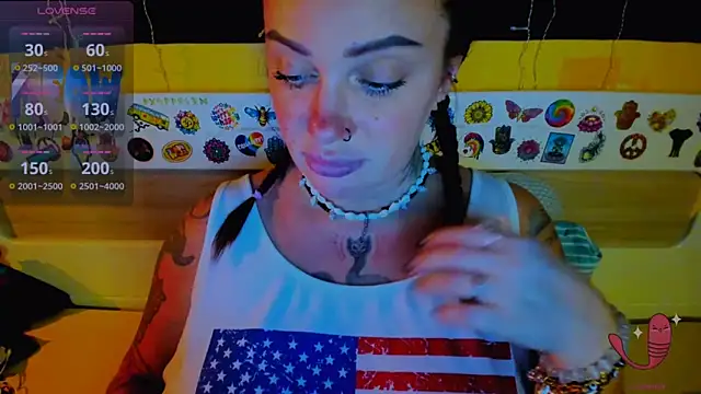 EllieOz online show from 10-09-25, 05:55