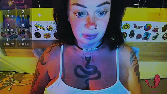 EllieOz online show from 12-18-25, 03:40