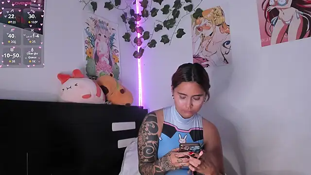 Violette-Ramirez01 online show from 12-21-24, 03:31