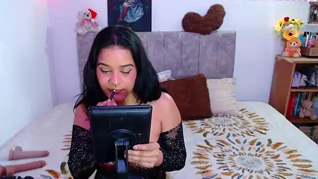 JossieGrey online show from 11-21-25, 03:49