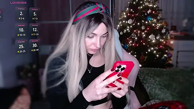 Snapshot of Yoda21 chatting on 01-04-25, 07:13 Yoda21 online show from 01-04-25, 07:13