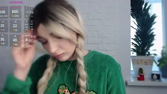 Snapshot of Yoda21 chatting on 01-13-25, 01:28 Yoda21 online show from 01-13-25, 01:28