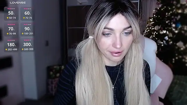 Snapshot of Yoda21 chatting on 01-20-25, 02:03 Yoda21 online show from 01-20-25, 02:03