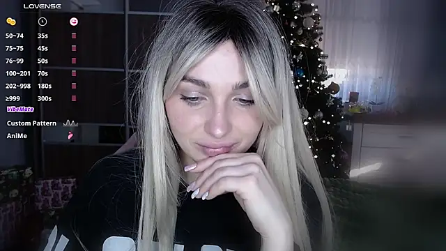 Snapshot of Yoda21 chatting on 01-23-25, 01:02 Yoda21 online show from 01-23-25, 01:02