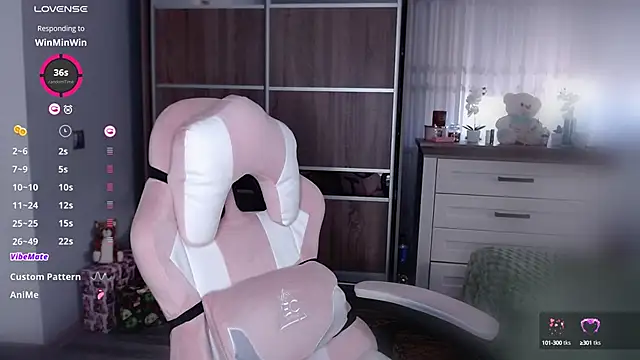 Snapshot of Yoda21 chatting on 01-25-25, 12:16 Yoda21 online show from 01-25-25, 12:16