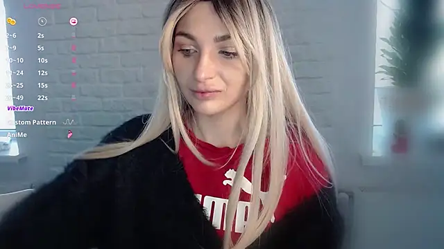 Snapshot of Yoda21 chatting on 01-28-25, 10:02 Yoda21 online show from 01-28-25, 10:02